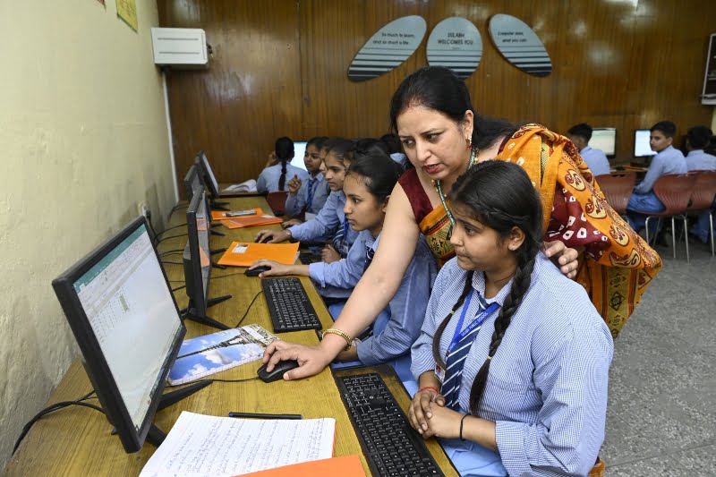 Sulabh School, Computer Lab, 18 June 2024_20240618_135714_0001